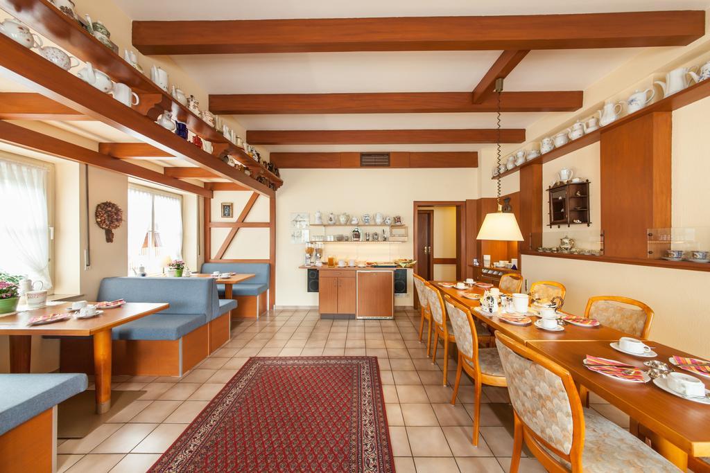 Hotel Zum Kaffeekaennchen Нордерштедт Экстерьер фото